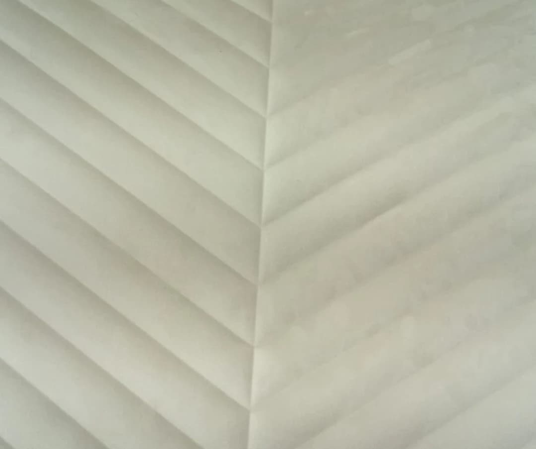PARED ACOLCHADA TRIGO BRILLO PLATA (823) - PAREDES - PAREDES ACOLCHADAS | Building Innovation